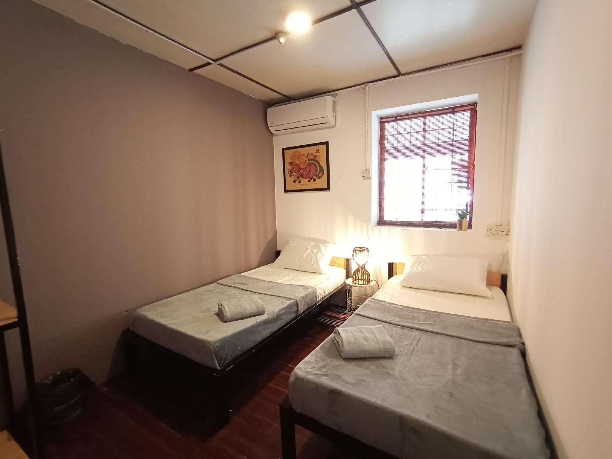 Spot On 90141 Threehouse Bed & Breakfast Kuching Exterior photo